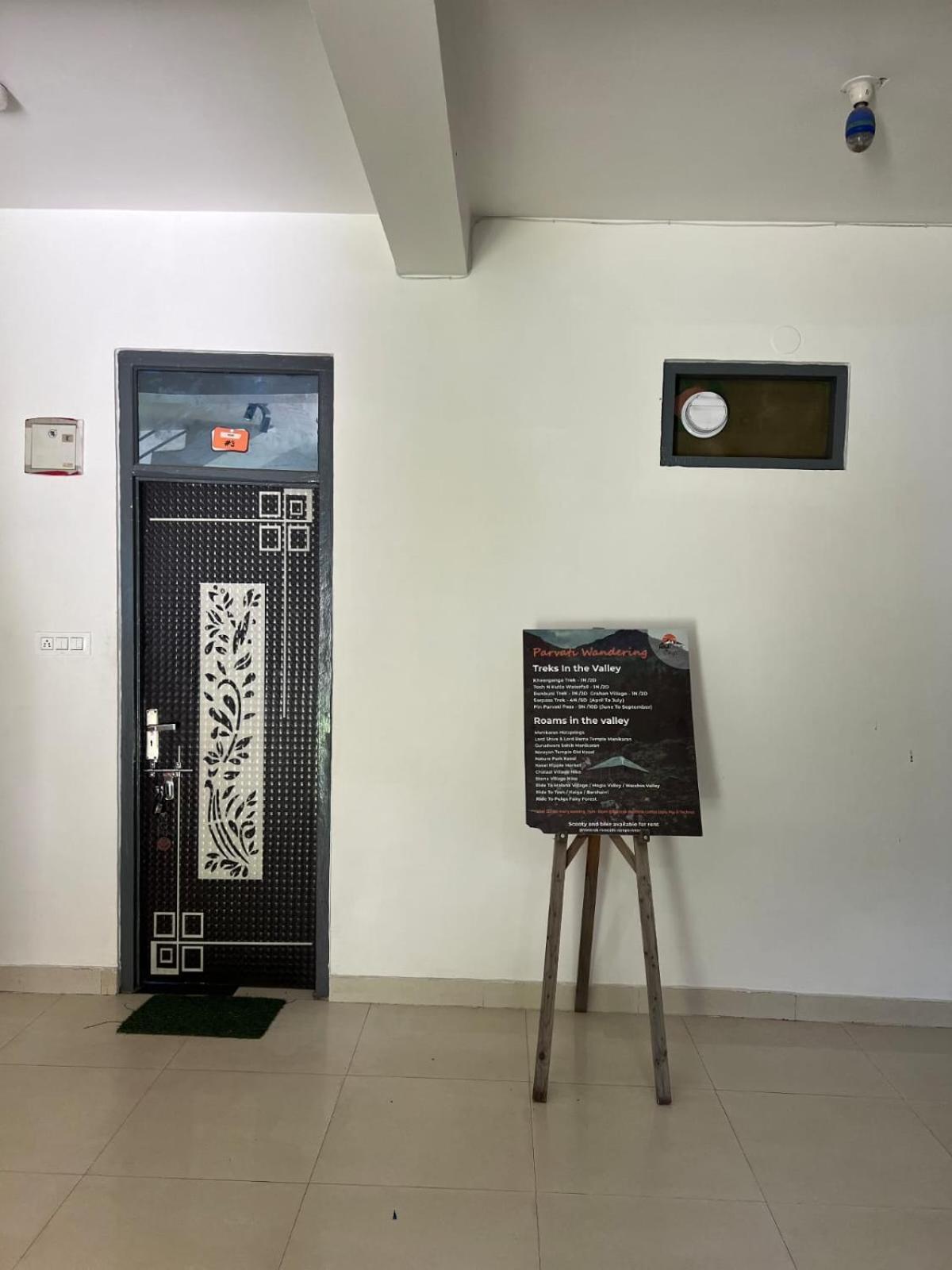 Himtrek Stay Kasol Esterno foto