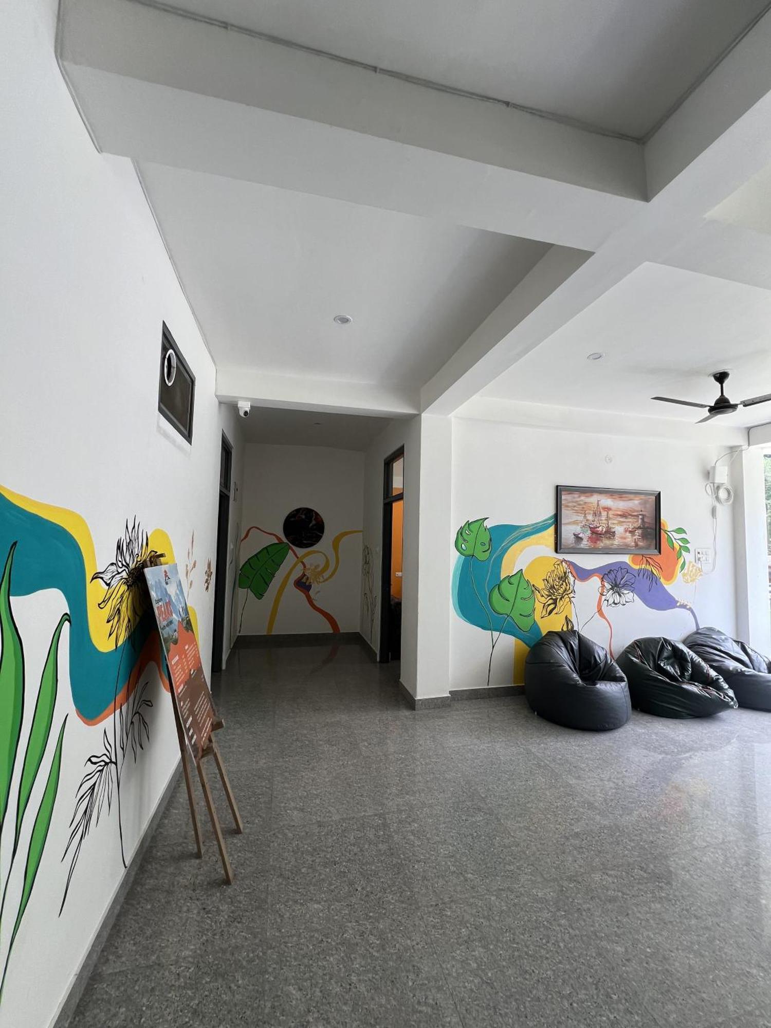 Himtrek Stay Kasol Esterno foto