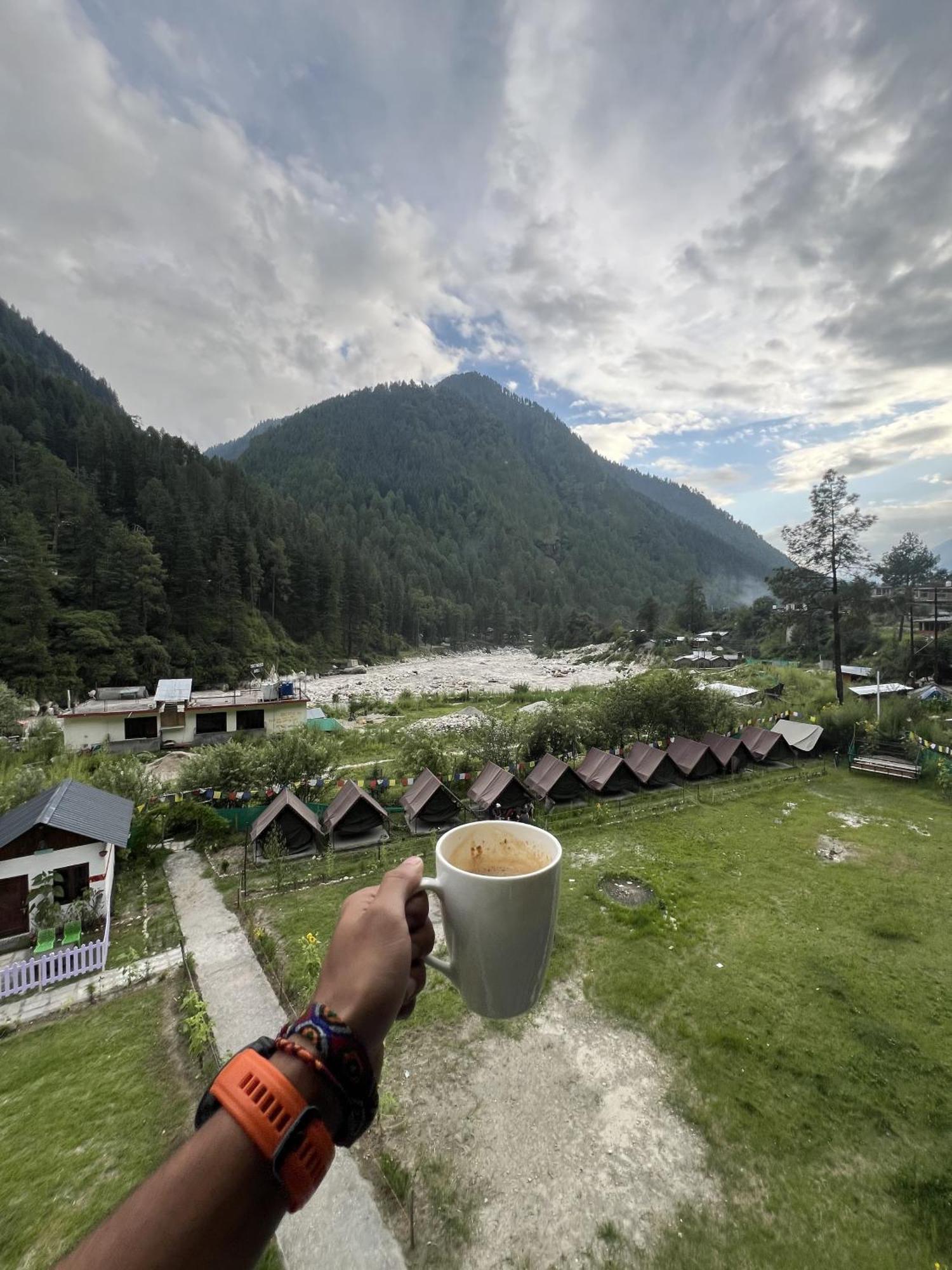 Himtrek Stay Kasol Esterno foto