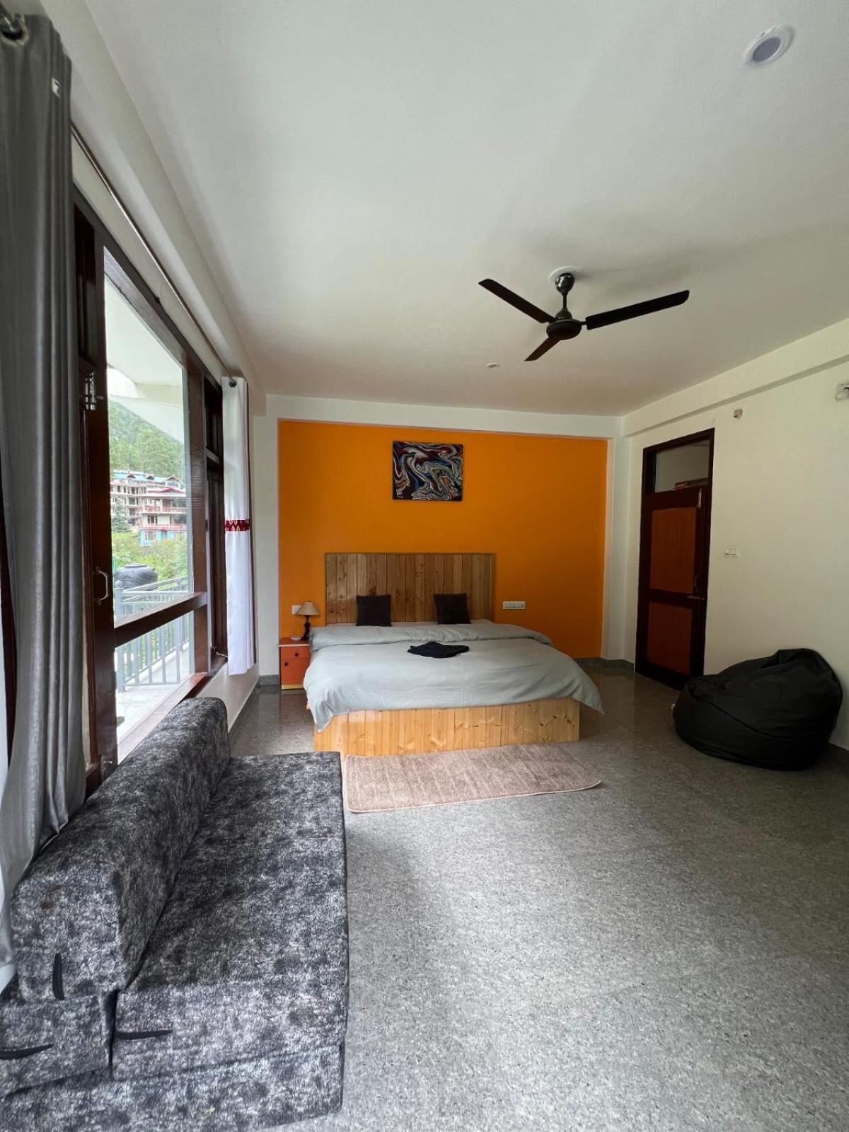 Himtrek Stay Kasol Esterno foto