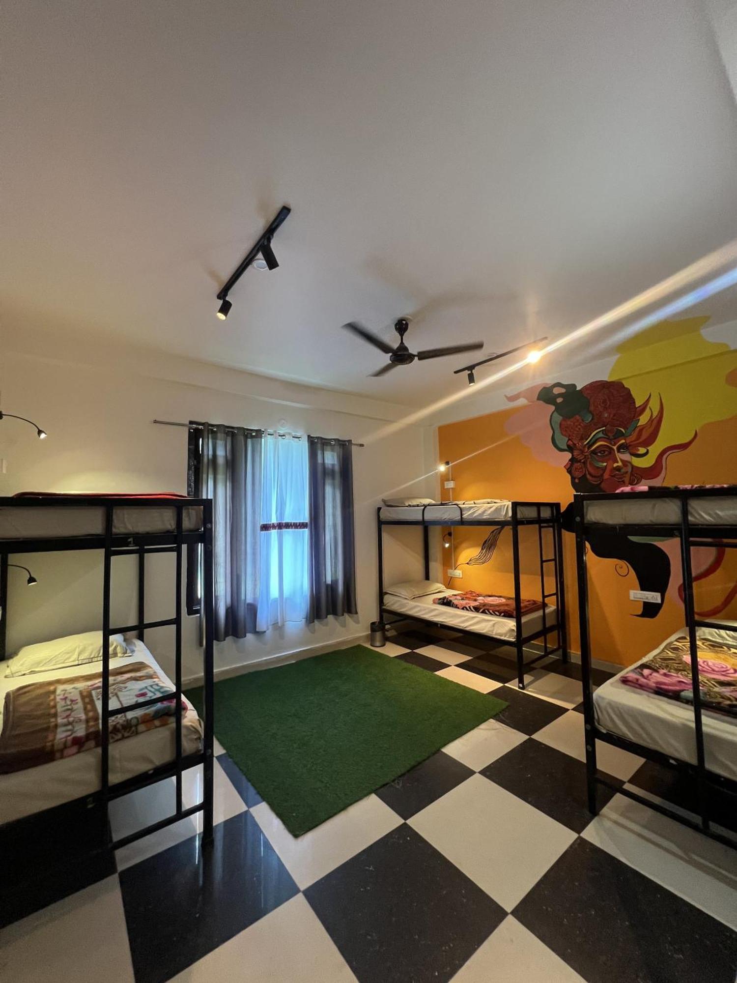 Himtrek Stay Kasol Esterno foto